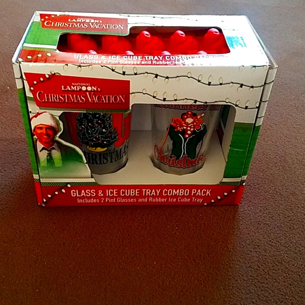 NIB.  National Lampoon's Christmas Vacation Glass & Ice Cube Tray Combo